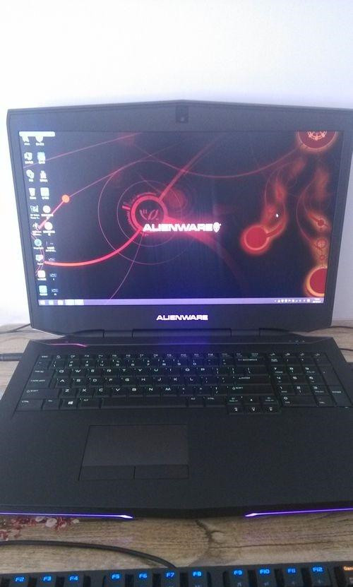 外星人笔记本怎么设置键盘颜色？外星人笔记本更换键盘灯教程