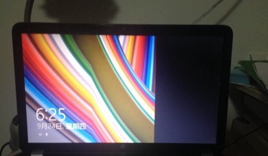 Win10电脑屏幕不停一黑一亮怎么解决