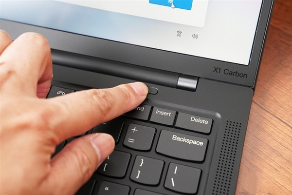 联想ThinkPad X1 Carbon 2022评测 商务办公笔记本电脑推荐