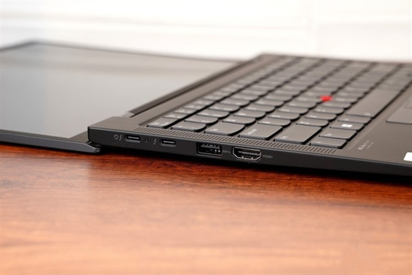 联想ThinkPad X1 Carbon 2022评测 商务办公笔记本电脑推荐