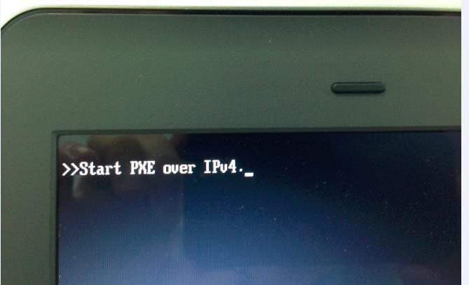 Win10笔记本电脑开机显示start pxe over ipv4 怎么解决？