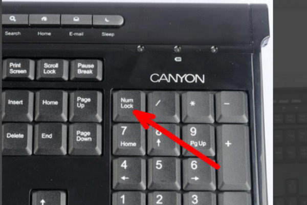 键盘右边数字按不出来解决方法