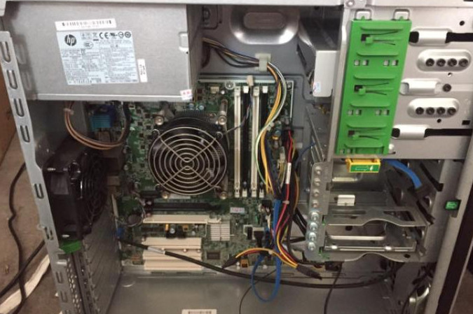 Win10电脑开机黑屏的解决方法