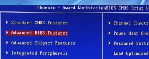 如何解决笔记本电脑开机蓝屏？笔记本电脑开机蓝屏的解决方法