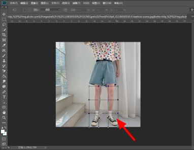 如何使用Ps制作长腿特效？Ps制作长腿特效的教程分享