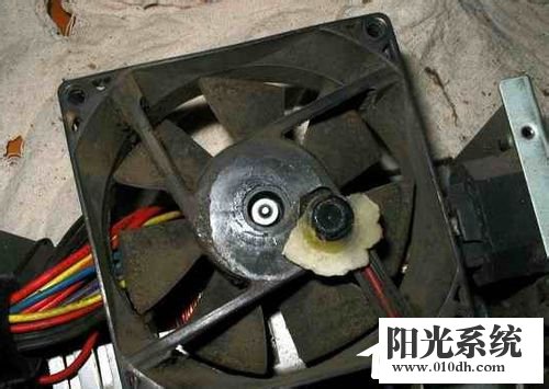 如何解决电脑电源风扇声音大的问题